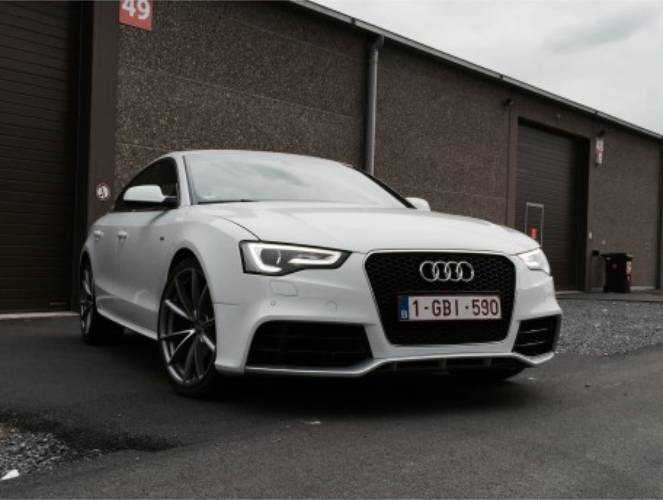 GRIGLIA ADATTA PER AUDI A5 2012-2015 LOOK RS5 BORDO SATINATO DESIGN SPORTIVO