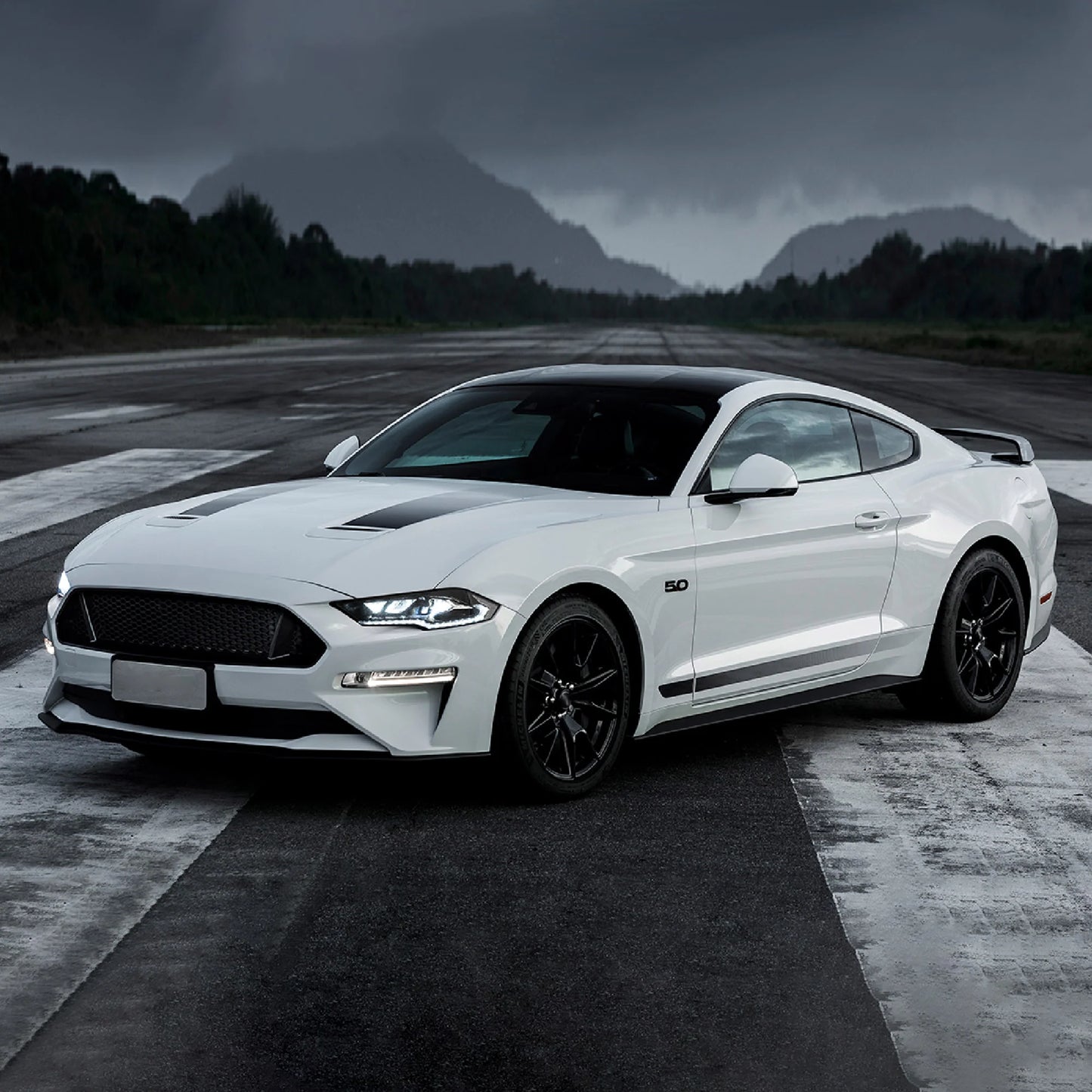 Gruppo proiettori Full LED e Dual Beam per Ford Mustang 2018 2019 2020 con fari ad animazione sequenziale e dinamica