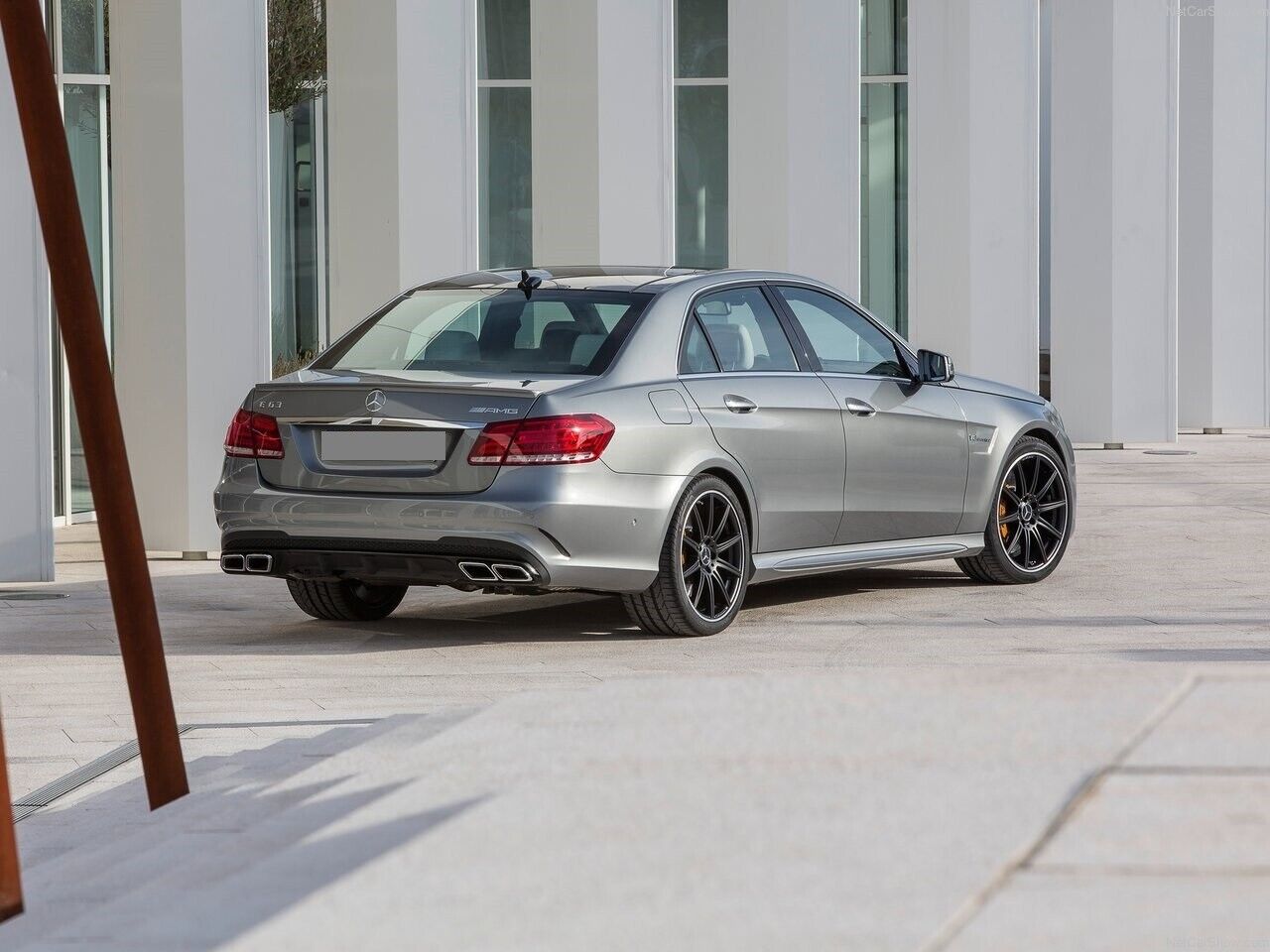 SPOILER POSTERIORE AMG NERO LUCIDO ADATTO PER MERCEDES CLASSE E W212 BERLINA