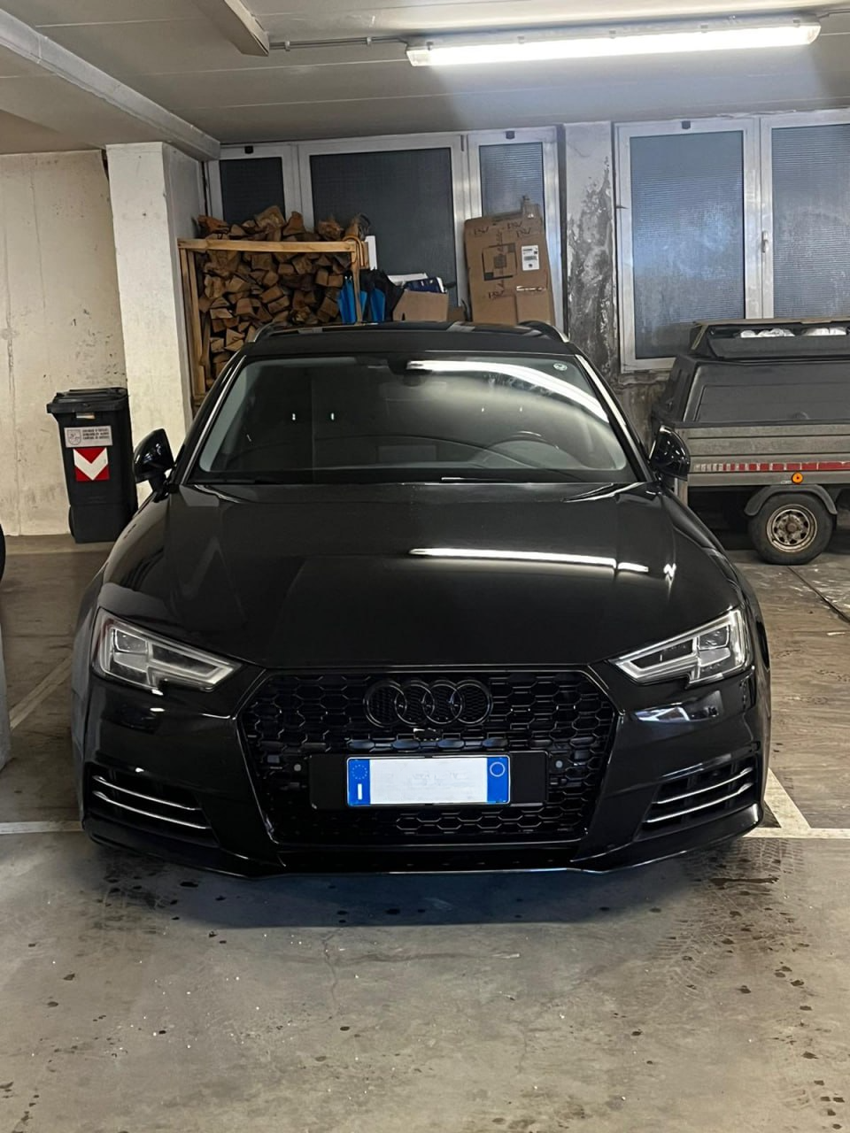 💎AUDI A4 B9 2015-2018 GRIGLIA ANTERIORE CALANDRA RS4 NIDO D'APE BORDO NERO💎