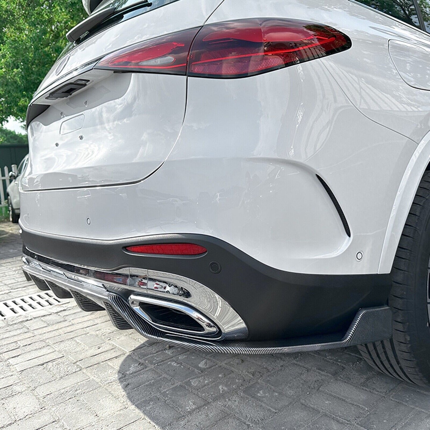 DIFFUSORE POSTERIORE ADATTO PER MERCEDES-BENZ GLC X254 LOOK CARBONIO