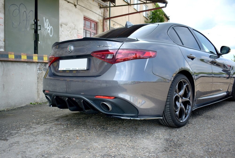 SPOILER COFANO ADATTO PER ALFA ROMEO GIULIA 2015-2021 LOOK VELOCE