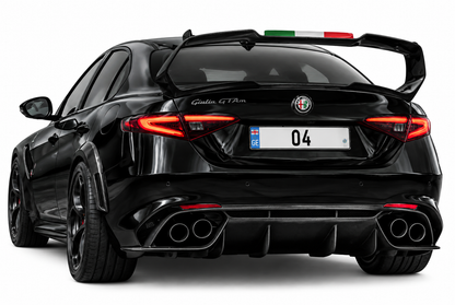 👉ART.10470 Spoiler Cofano look GTA per Alfa Romeo Giulia (grezzo da verniciare)👈