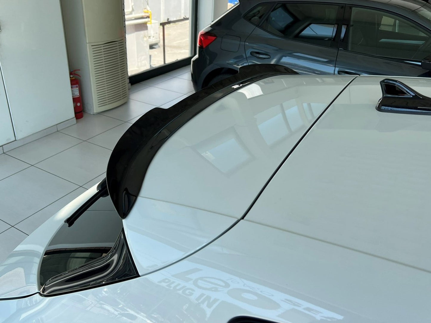 💕ART.10173 SPOILER Seat Leon FR MK4 / Cupra Leon Mk1  (2020-) NERO  LUCIDO💕