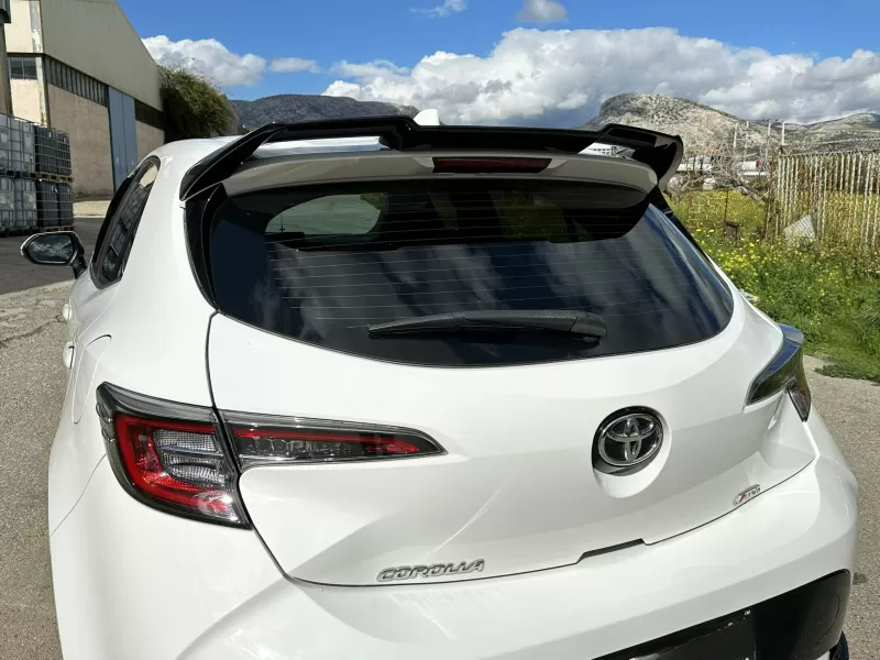 Spoiler sul tetto adatto per Toyota Corolla Mk12 Hatchback 2018-