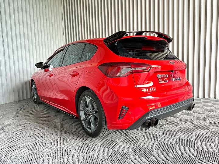 🔥SPOILER ADATTO PER Ford Focus Mk4 Hatchback (2018-)🔥