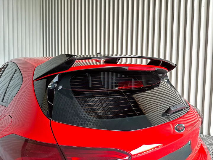 🔥SPOILER ADATTO PER Ford Focus Mk4 Hatchback (2018-)🔥