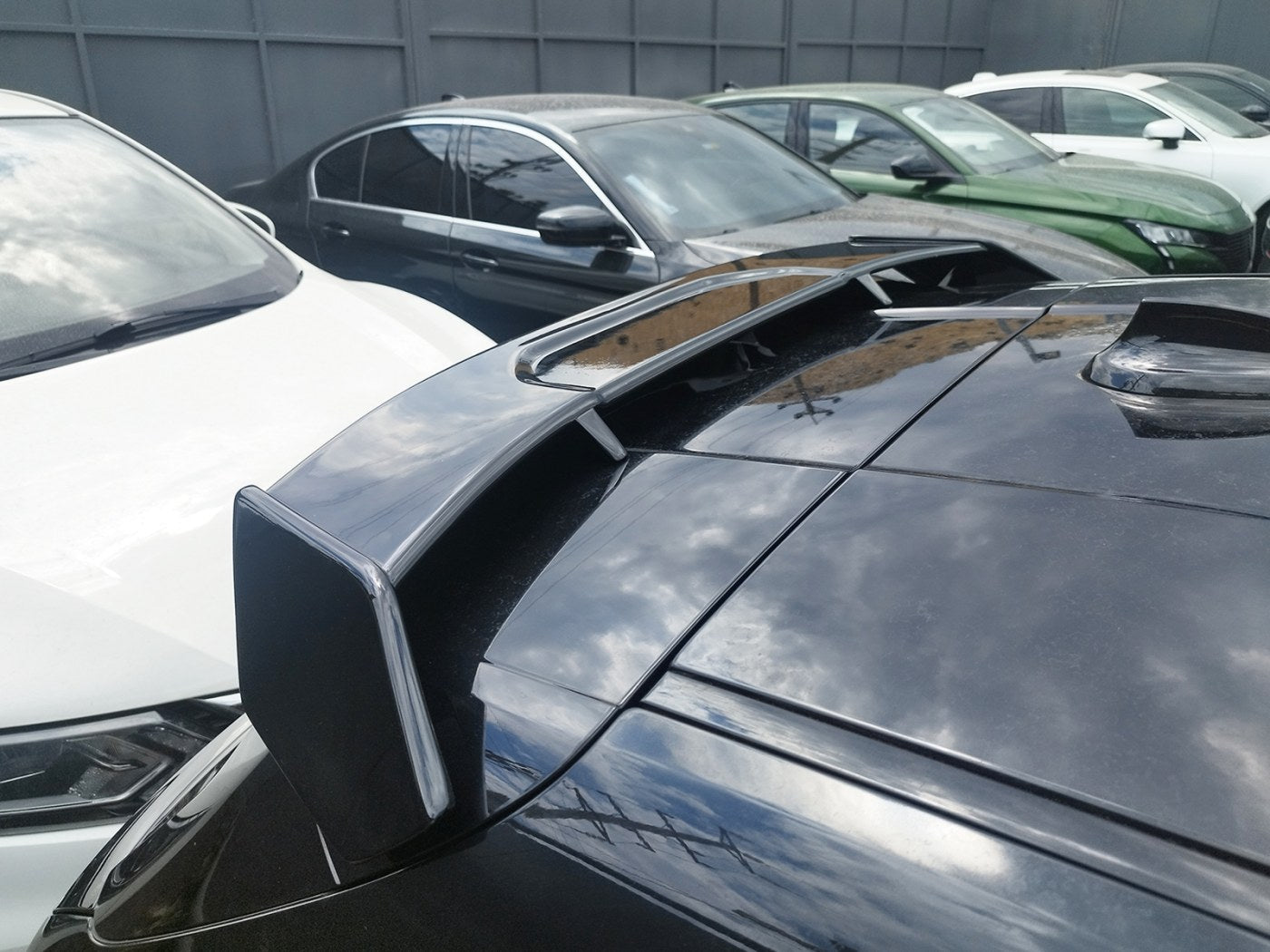 💫ART.3488 Spoiler tetto BMW Serie 1 M135i / 128ti / M-Pack F40💫