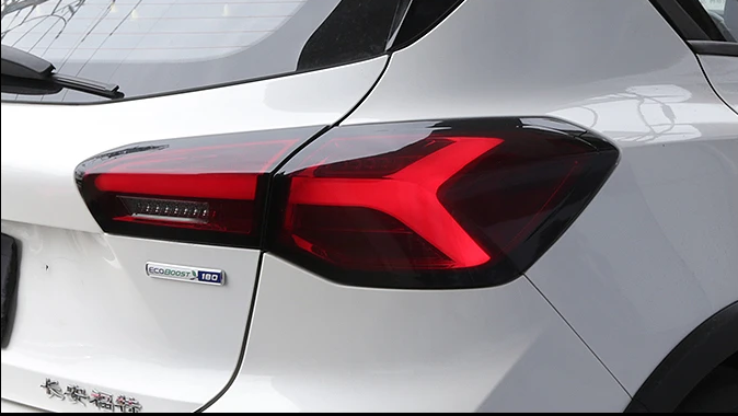 ART.7562  FARI  POSTERIORI Ford FOCUS 2019-2025