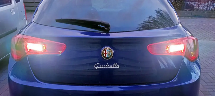 ART.7617  LAMPADE LED RETROMARCIA ALFA ROMEO GIULIETTA