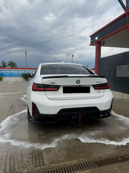 💫Diffusore Posteriore con LED Per BMW Serie 3 G20 M Sport 2023+💫