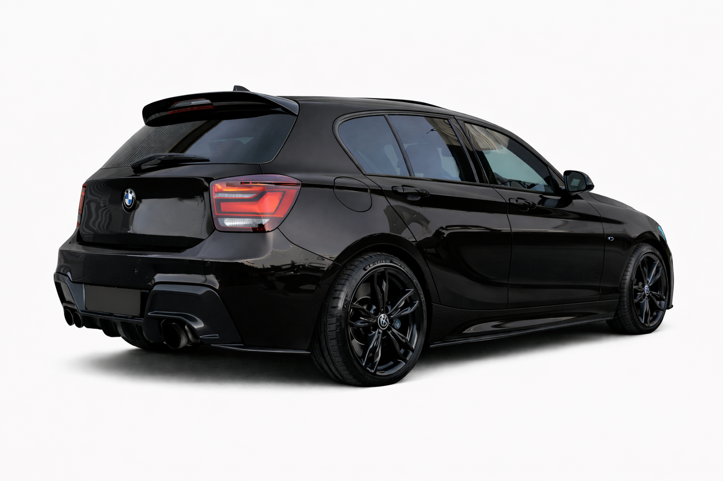 💫ART.0599 Spoiler Posteriore V2 per Bmw  Serie 1 F20 2011-2018 Nero Lucido💫