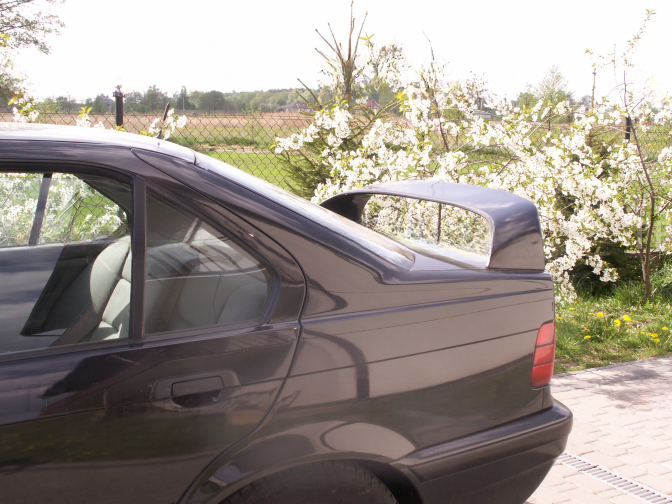❤️Spoiler Posteriore Alto Compatibile con BMW E36 Berlina❤️