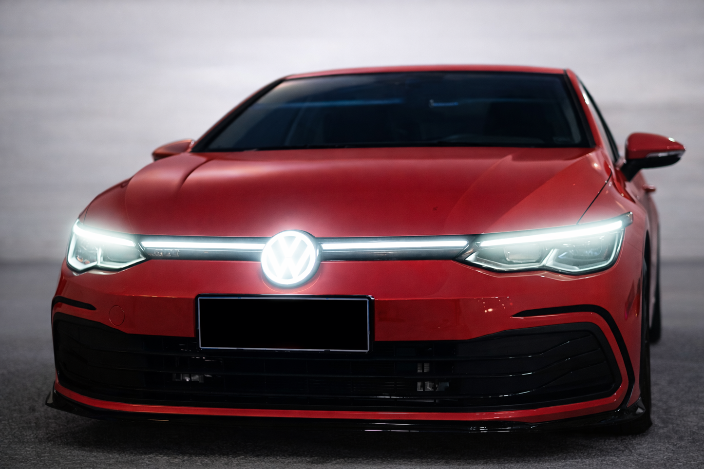💫ART.8404 Griglia Anteriore con Striscia Luminosa LED per VW Golf MK8 2021+ GTI R Style💫