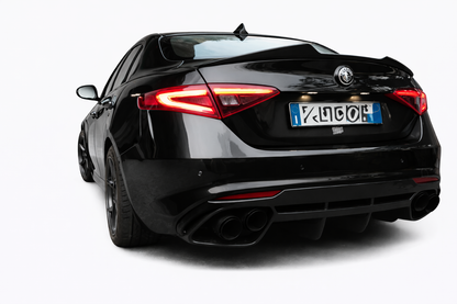 💕ART. 0345 DIFFUSORE ALFA ROMEO  GIULIA 16-21 LOOK QUADRIFOGLIO NERO LUCIDO💕