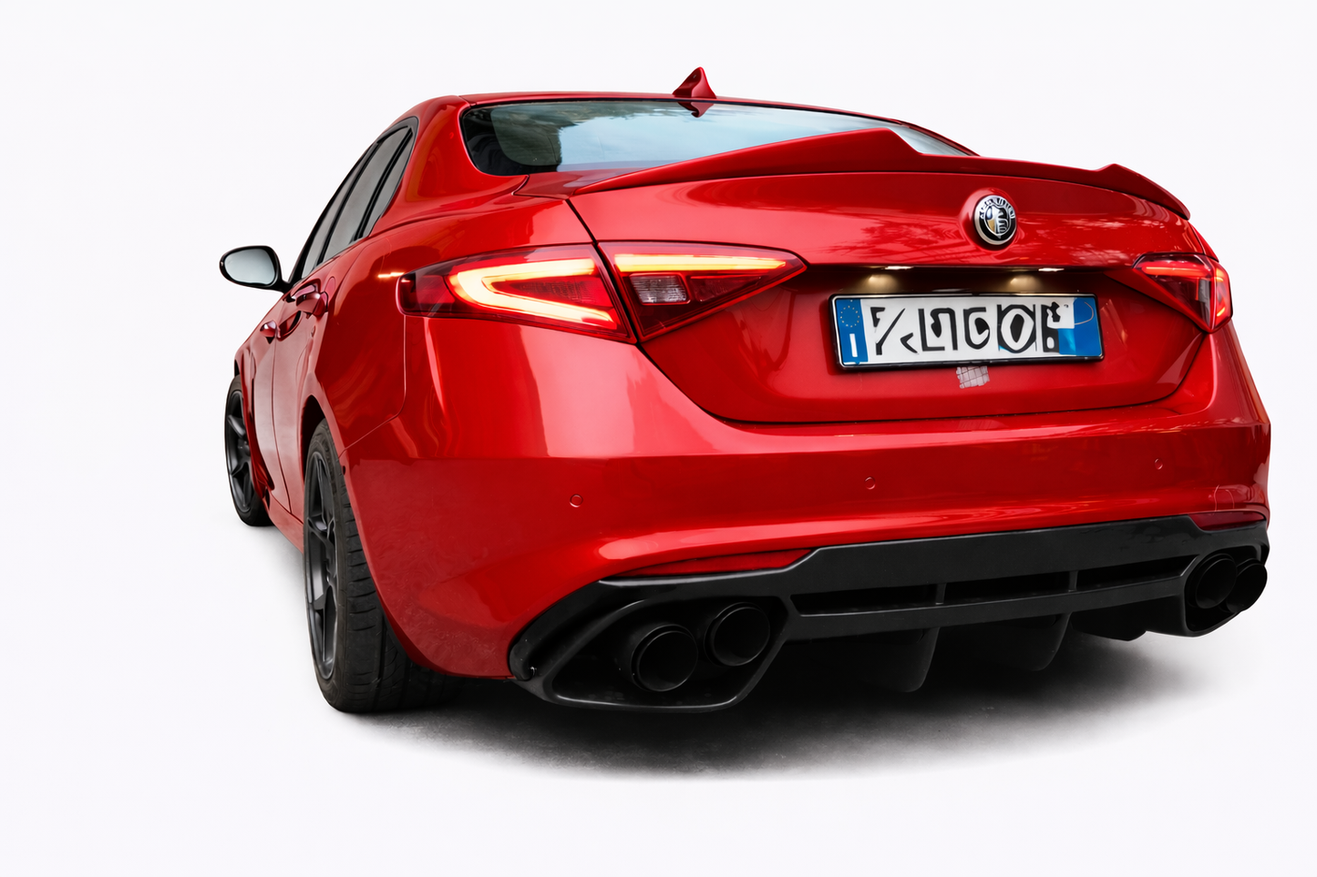 💕ART. 0345 DIFFUSORE ALFA ROMEO  GIULIA 16-21 LOOK QUADRIFOGLIO NERO LUCIDO💕