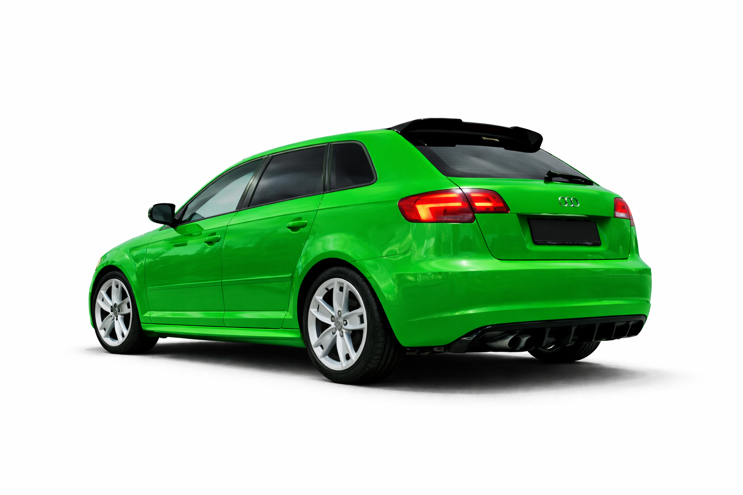 ART.0062  DIFFUSORE AUDI A3 8P 2008-2012 3/5 PORTE LOOK RS3 NERO LUCIDO
