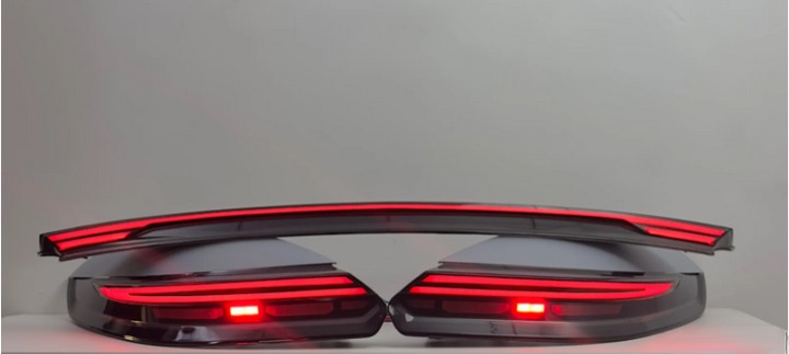 ART.7296  FARI  POSTERIORI  Porsche Panamera 2014-2016