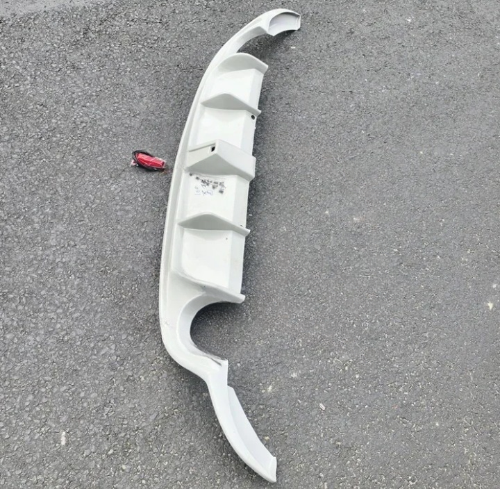 💕ART.8252 DIFFUSORI VW Scirocco R R20 2009 - 2014💕