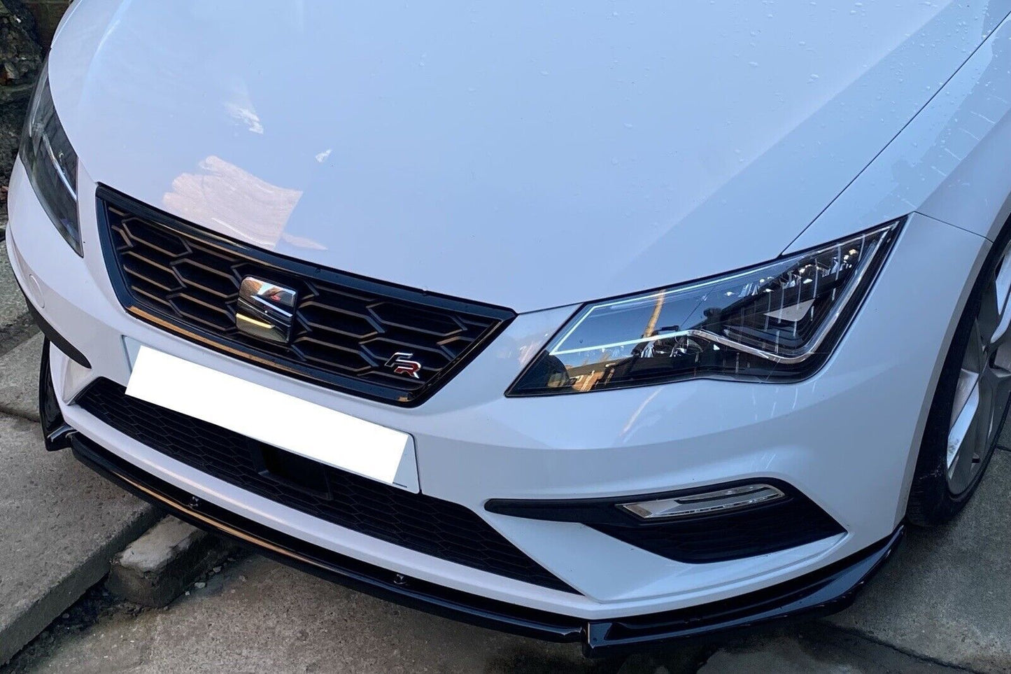 Front Splitter SEAT Leon FR / Leon Cupra MK3 Facelift 2017-2019 With TÜV ABE 