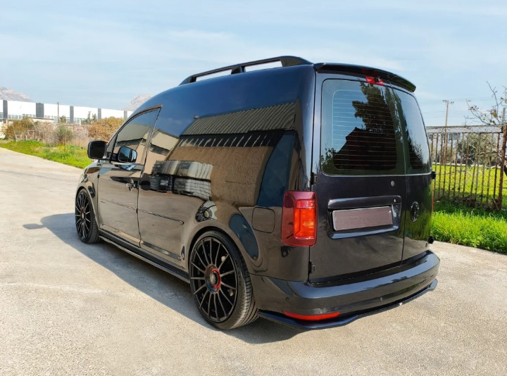 💕ART.9705 SOTTO MINIGONNE Volkswagen Caddy Mk4 NERO LUCIDO 💕
