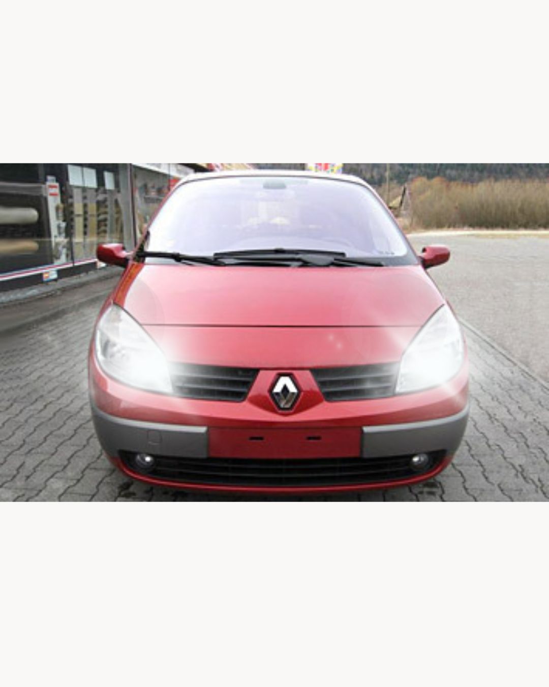 KIT LED H1 RENAULT SCENIC CON FARO LENTICOLA ABBAGLIANTI 6400 LUMEN 6000K CANBUS