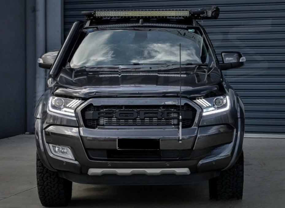 ART.7156  FARI  ANTERIORI  Ford T7 T8 Ranger
