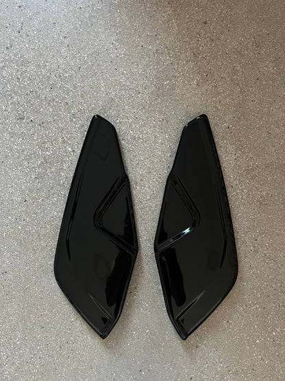 ✨Splitter FOR VW Golf Mk8 GTI 2020+ (2 Pcs) ✨ 