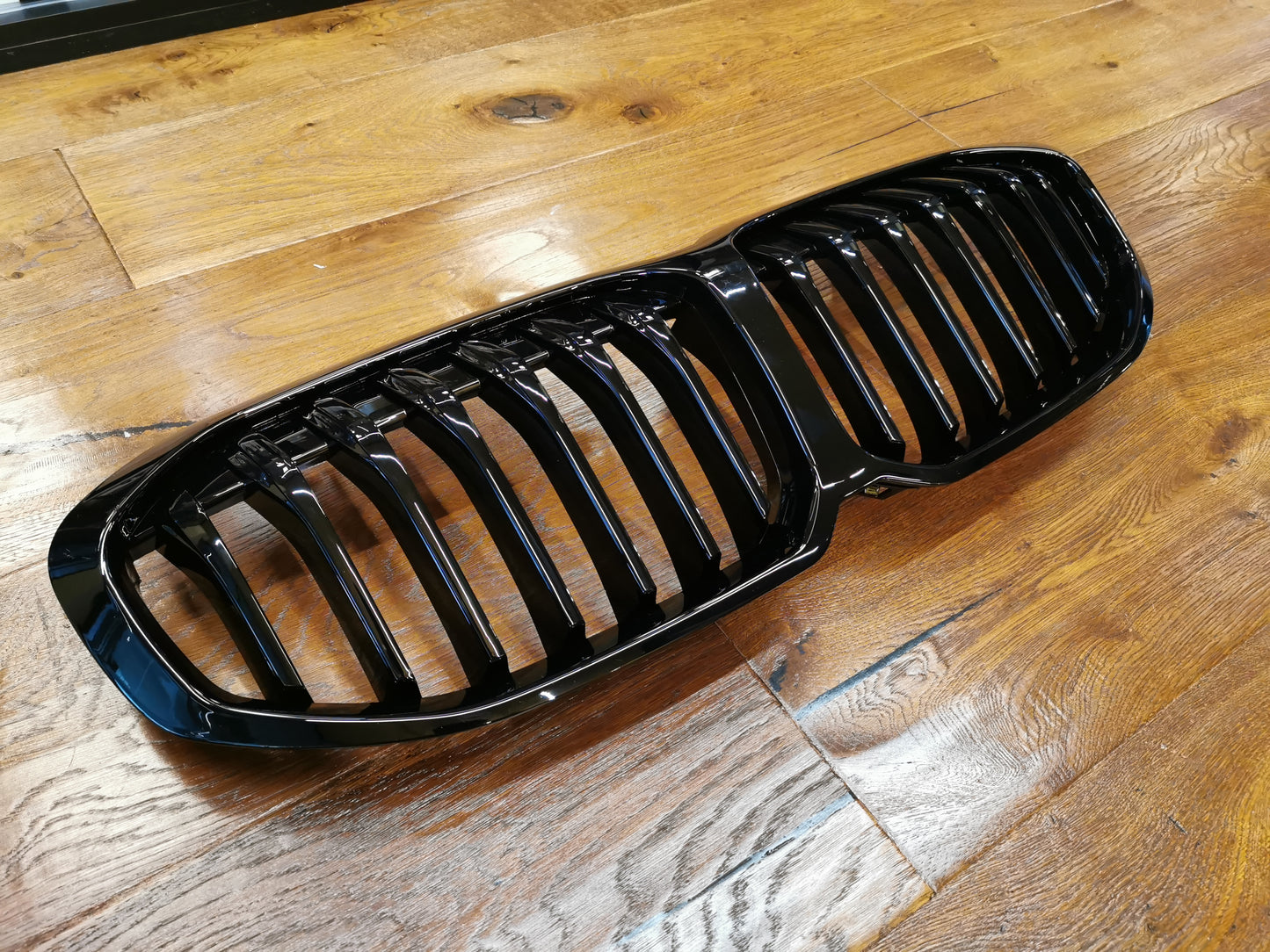 RADIATOR GRILLE KIDNEY GRILLE GLOSS BLACK SINGLE BRIDGE FOR BMW 1 SERIES F40 5