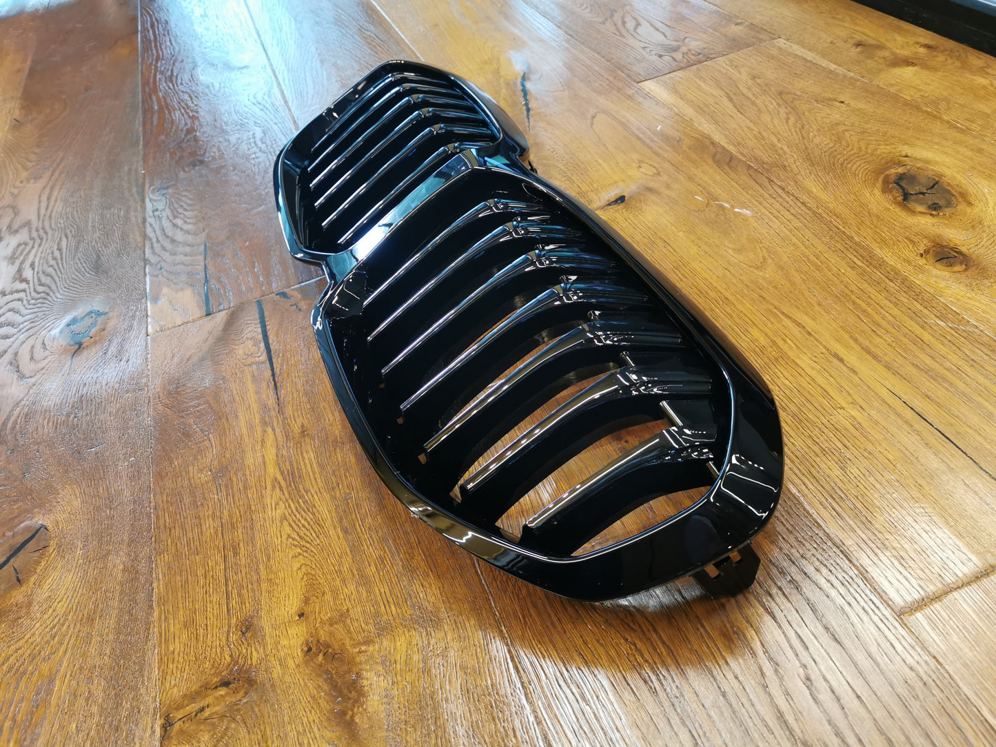 RADIATOR GRILLE KIDNEY GRILLE GLOSS BLACK SINGLE BRIDGE FOR BMW 1 SERIES F40 5