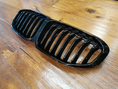 RADIATOR GRILLE KIDNEY GRILLE GLOSS BLACK SINGLE BRIDGE FOR BMW 1 SERIES F40 5