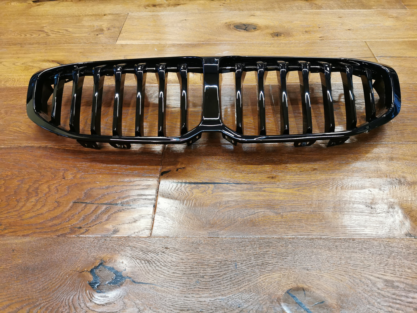 RADIATOR GRILLE KIDNEY GRILLE GLOSS BLACK SINGLE BRIDGE FOR BMW 1 SERIES F40 5