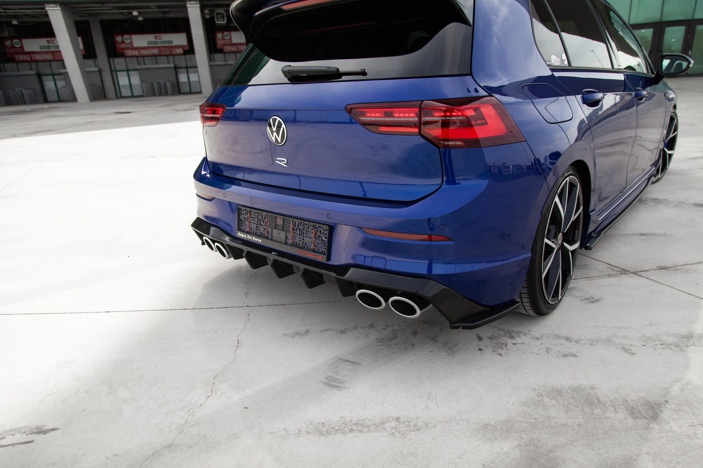 ☀️Diffusore nero lucido posteriore adatto per VW Volkswagen MK8 R 2020+☀️