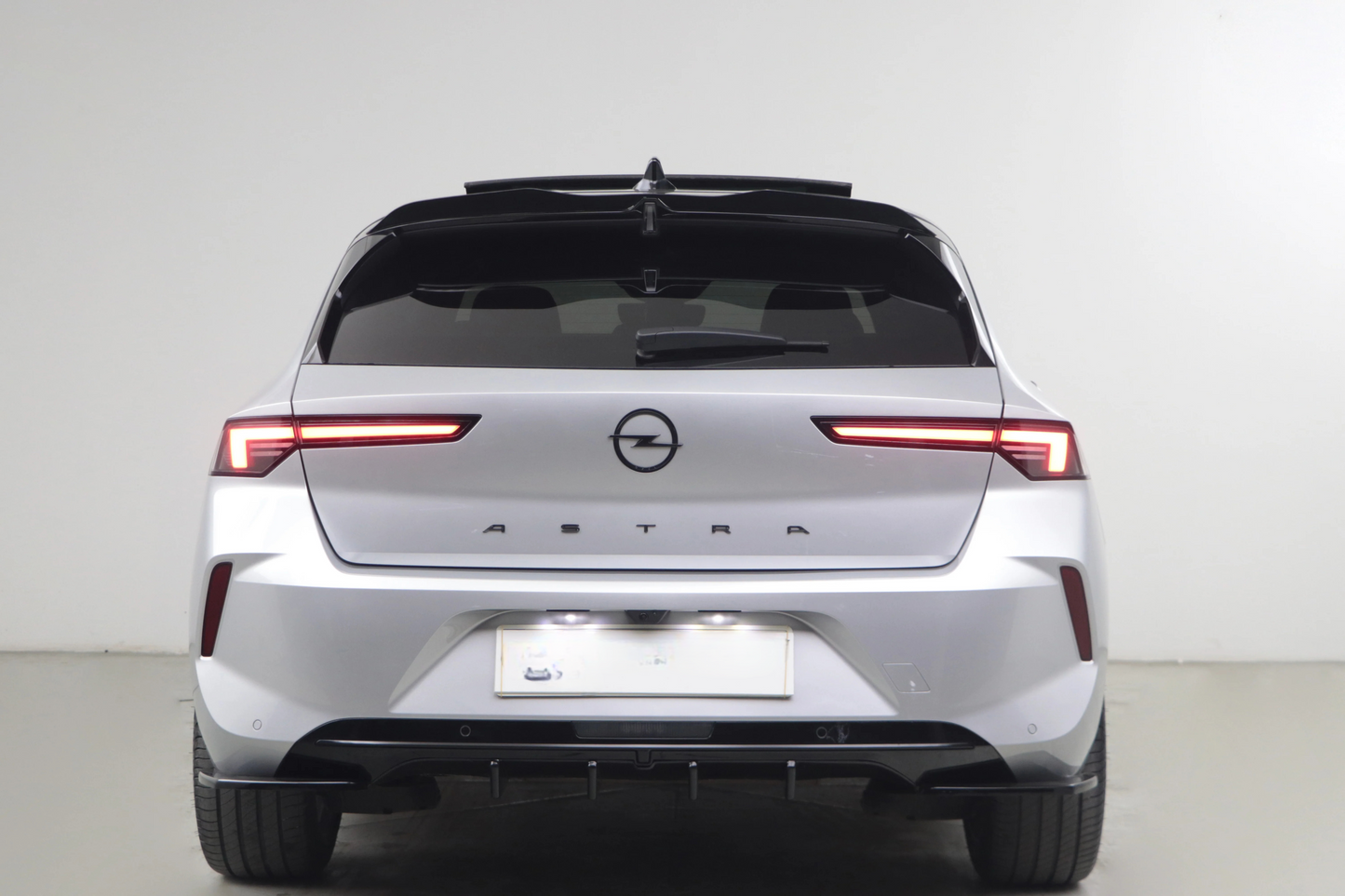 Diffusore adatto per OPEL Astra L 2020+ Rear Valance