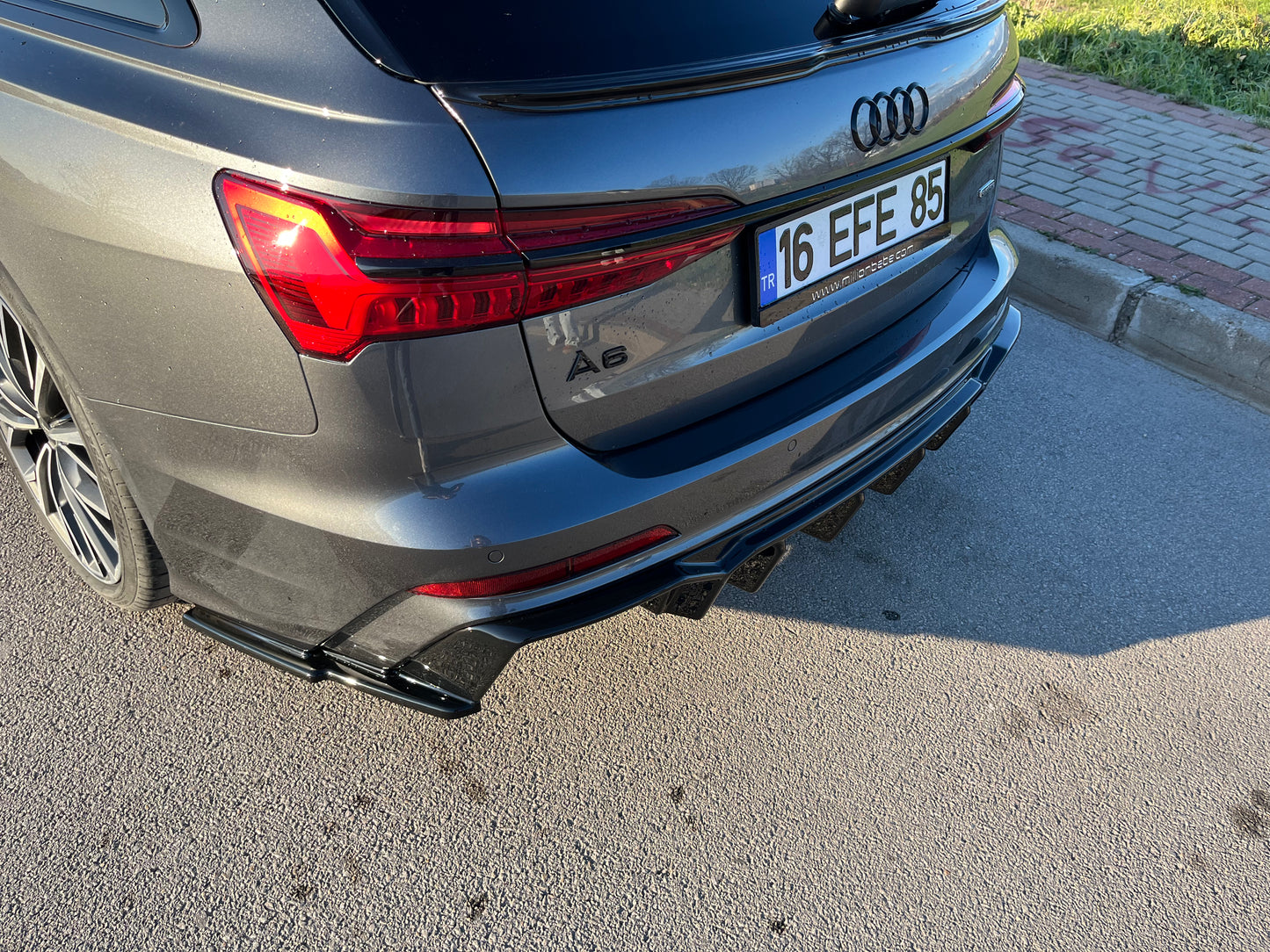 Splitter Laterali Posteriori ADATTI PER 💫💫AUDI S6 C8 (Sedan-Avant) 2019+💫💫