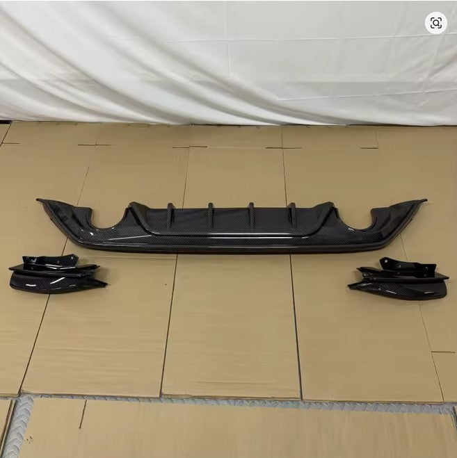 💫ART.4666 Diffusore Posteriore adatto per Ford Focus ST MK4 Hatchback 18-22💫