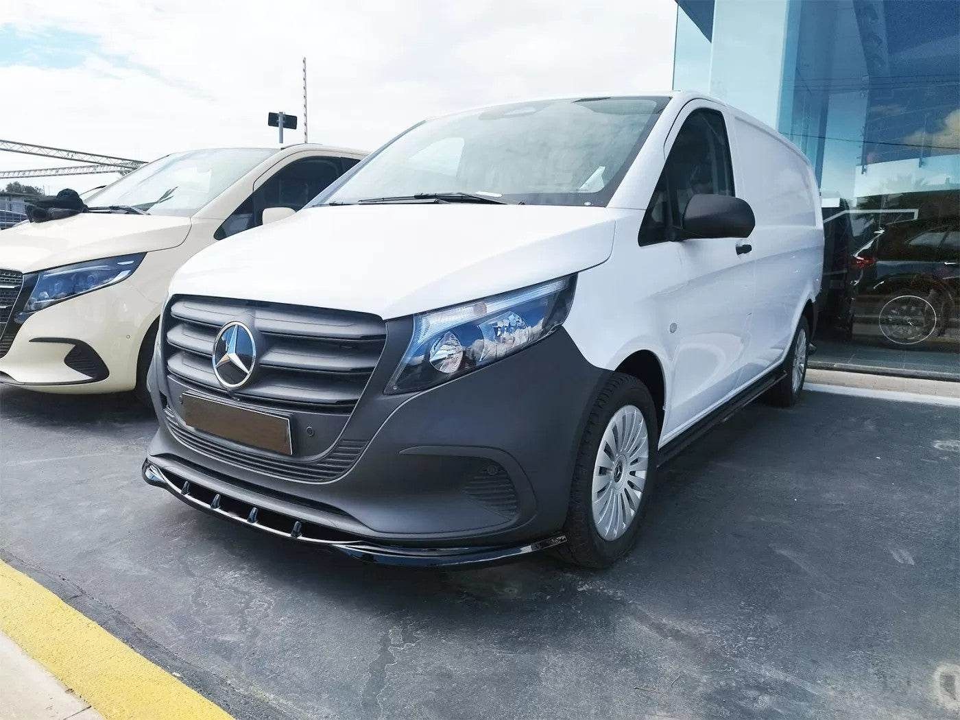 😎ART.4316 SPLITTER ANTERIORE ADATTO PER MERCEDES VITO W447 FACELIFT 2024+😎