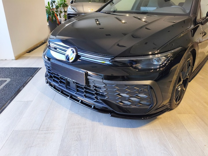 💫ART.3465 Splitter V.1 Volkswagen Golf Mk8 Facelift GTI / GTE / R-Line💫