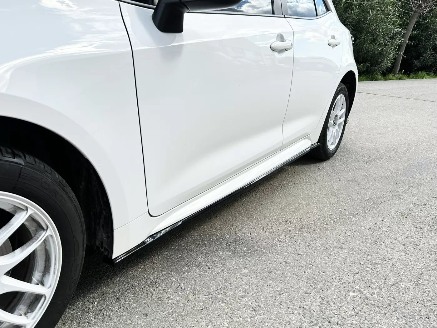 Minigonne laterali adatto per Toyota Corolla Mk12 Hatchback/Touring Sports 2018-