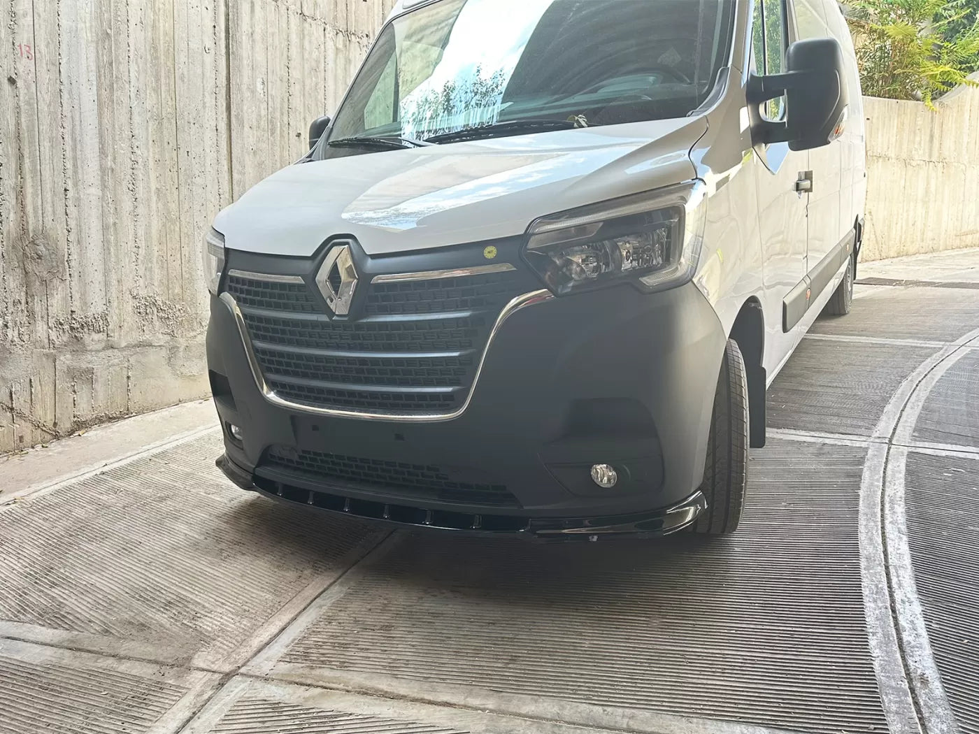 💎Front splitter suitable for Renault Master Mk3 Facelift (2019-)💎