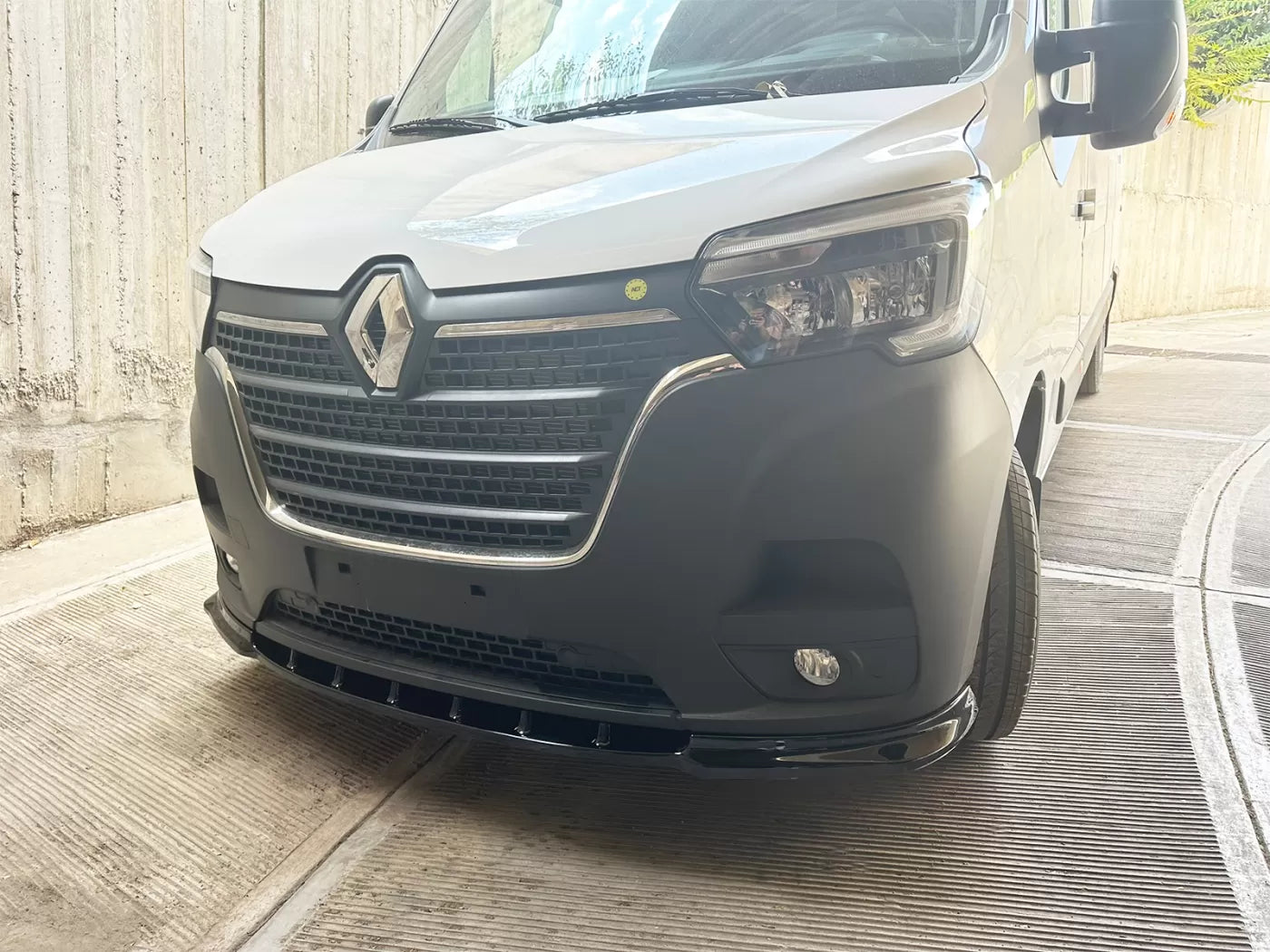 💎Front splitter suitable for Renault Master Mk3 Facelift (2019-)💎