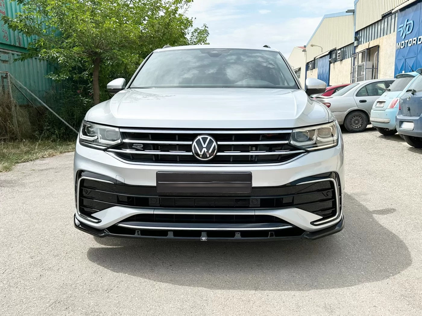 🔥FRONT SPLITTER PER VOLKSWAGEN TIGUAN R / R-LINE MK2 FACELIFT (2020–2024) 🔥