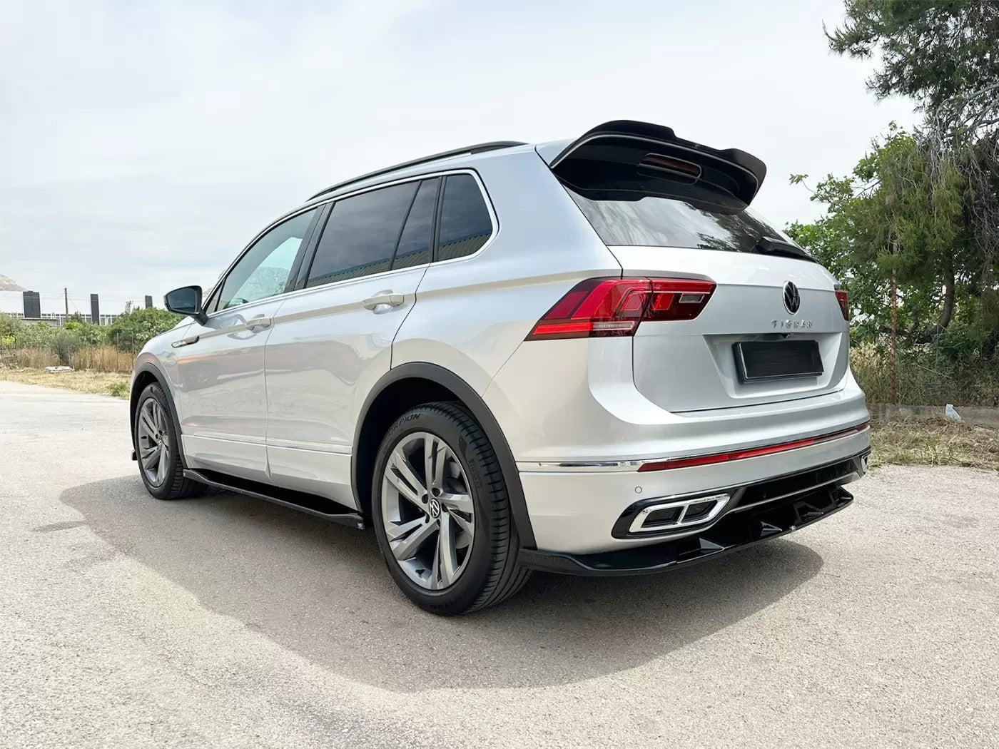🔥SIDE SKIRTS EXTENSIONS ADATTO PER VOLKSWAGEN TIGUAN R / R-LINE MK2 FACELIFT🔥