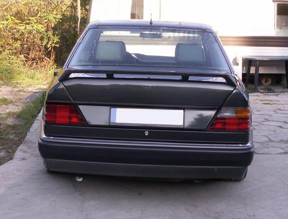 ❤️Tappo spoiler posteriore compatibile con MERCEDES Classe E W124❤️