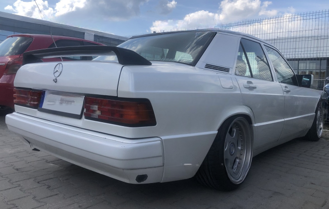 ❤️Tappo spoiler posteriore compatibile con MERCEDES W201 190 (1982–1993) ❤️