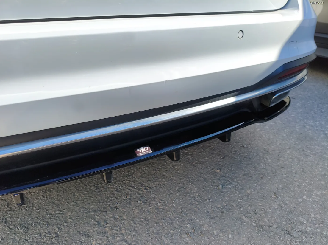 💕ART.9551 Splitter posteriore Audi A4 B9 Facelift Avant NERO  LUCIDO 💕