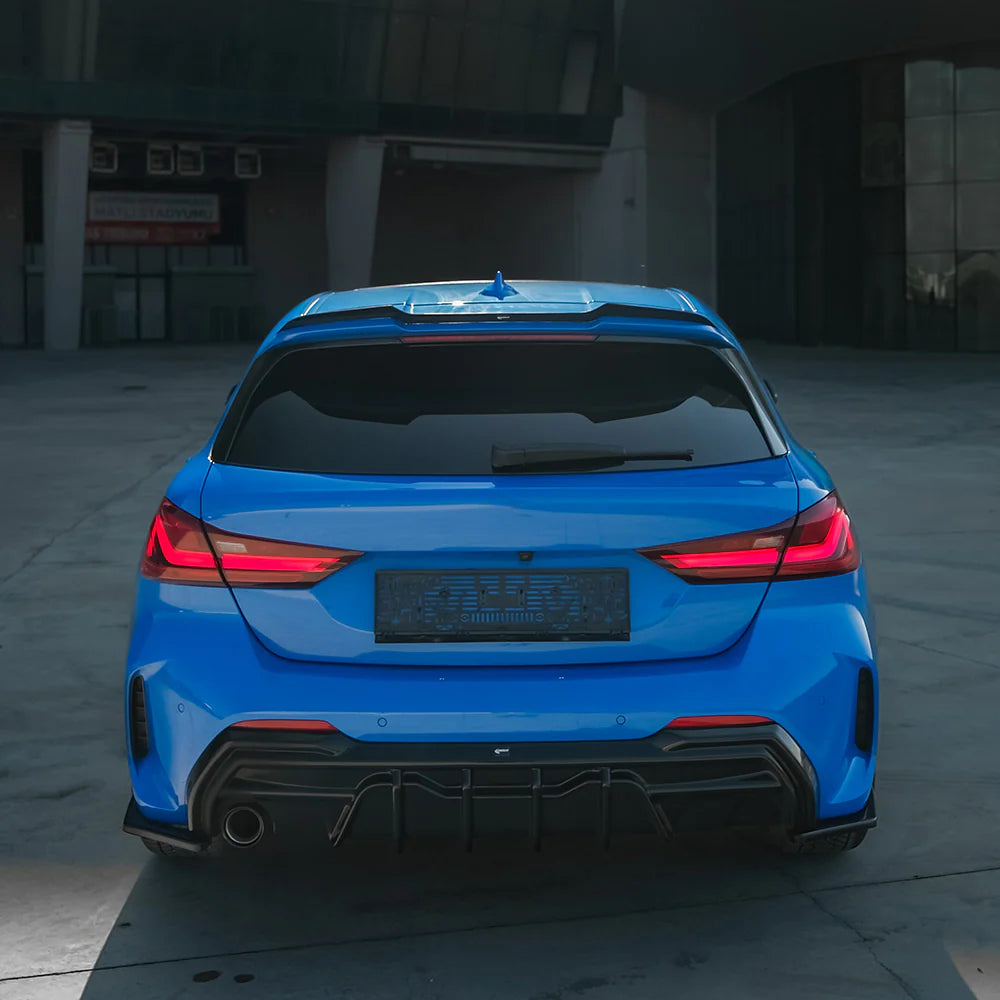 ART.2285🔥FLAP DIFFUSORE PER Serie 1 F40 M-Pack/M135i 2019-2024 NERO LUCIDO🔥