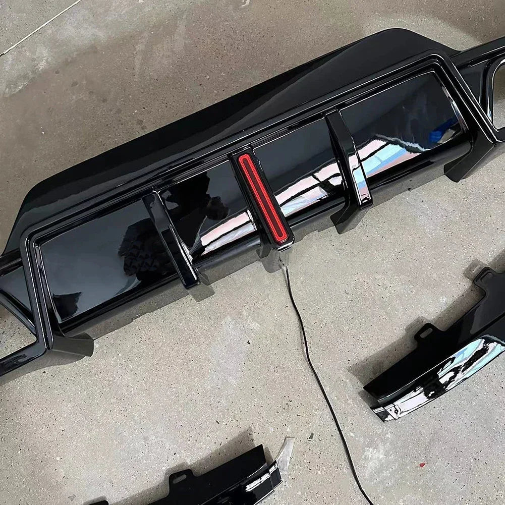 💫Diffusore Posteriore con LED Per BMW Serie 3 G20 M Sport 2023+💫