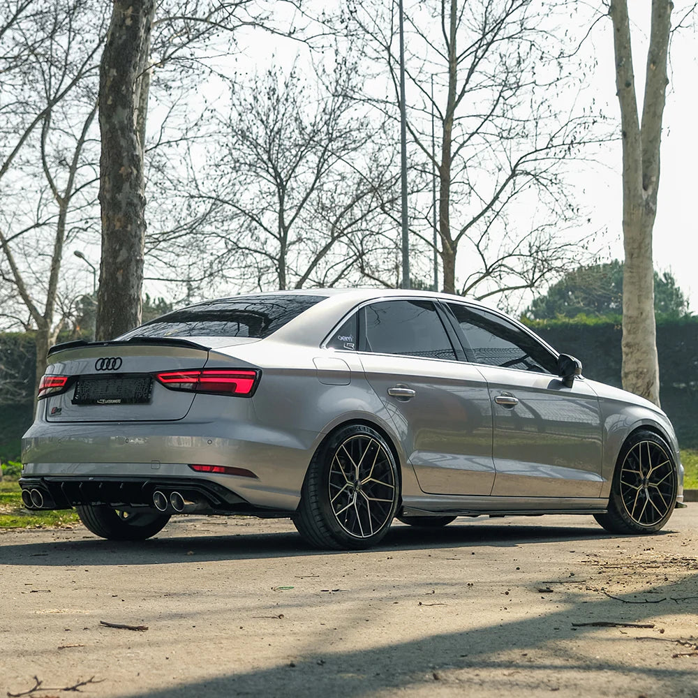 🔥SIDE SKIRTS ADATTO PER AUDI A3 8V FACELIFT SEDAN 2016–2020🔥