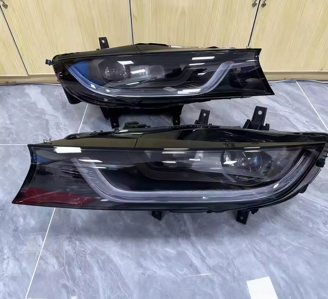 💫ART.4839 Fari Anteriori Daytime LED per BMW i8 2014-2020💫